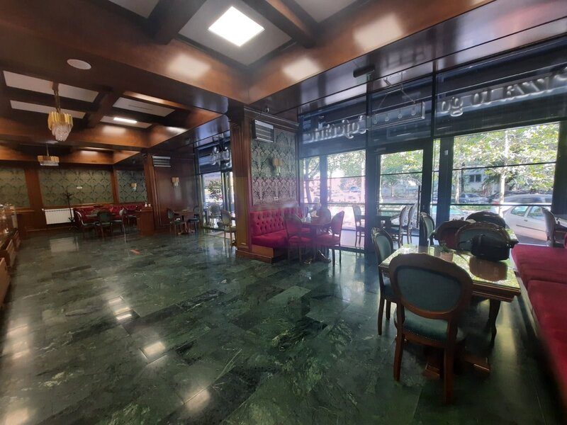 Inchiriere spatiu comercial in zona Dristor-Rm Vilcea